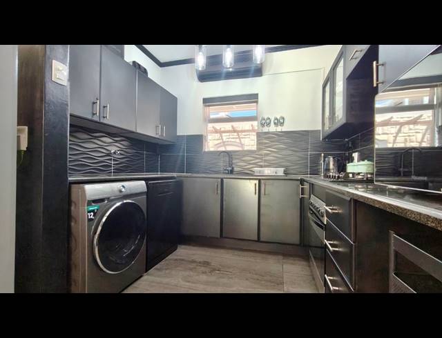 3 bed property to rent in VOOR BAY